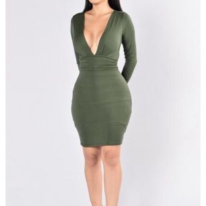 Fashion Nova V-Neck Dress - Hunter Green - Small